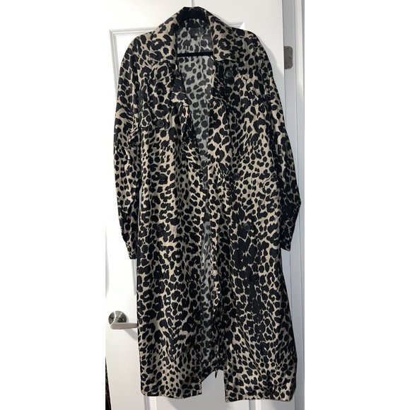 Dries Van Noten Double-Breasted Leopard Coat - Picture 4 of 14